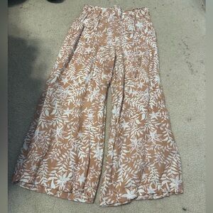LOFT Beige and White Floral Patterned Pants